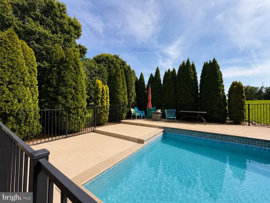 7164 N Crest Ct, Warrenton, VA 20187 - #3
