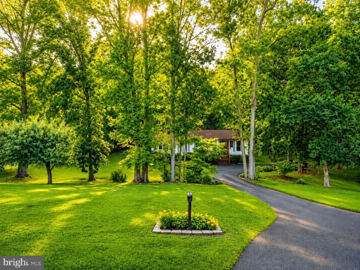 7357 Auburn Mill Rd, Warrenton, VA 20187 - #1