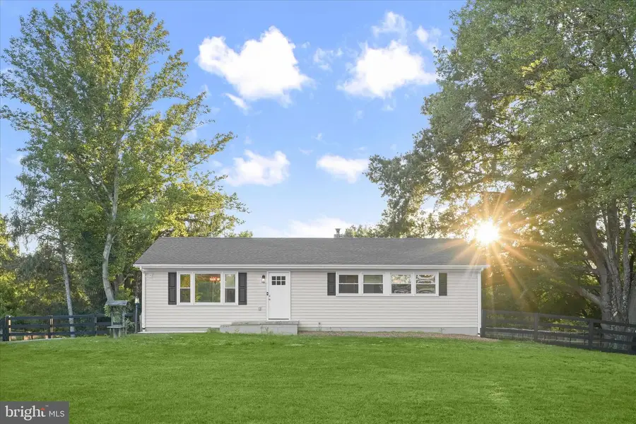 8056 Greenwich Rd, Catlett, VA 20119 - #2