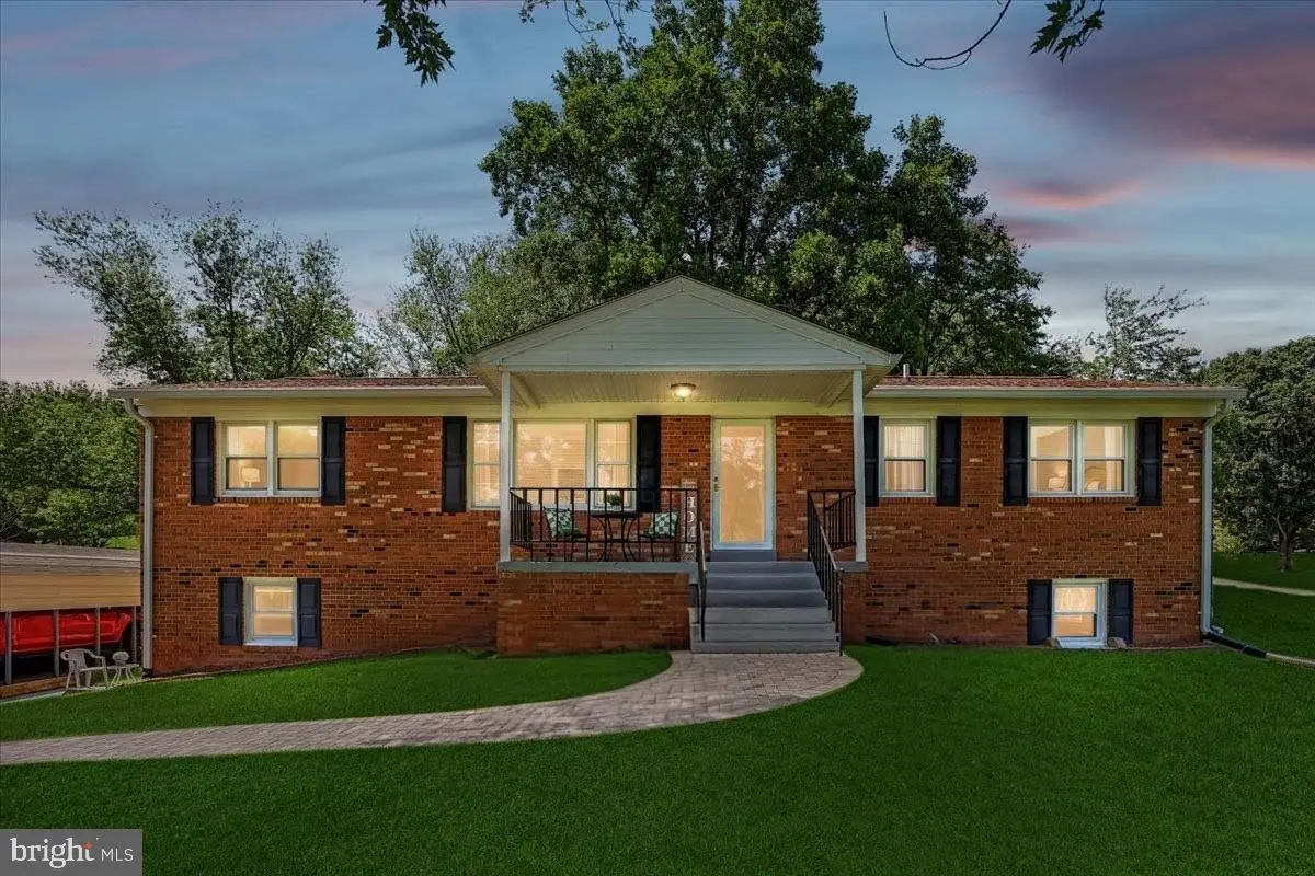 4586 Hillside Ct, Warrenton, VA 20187 - #1