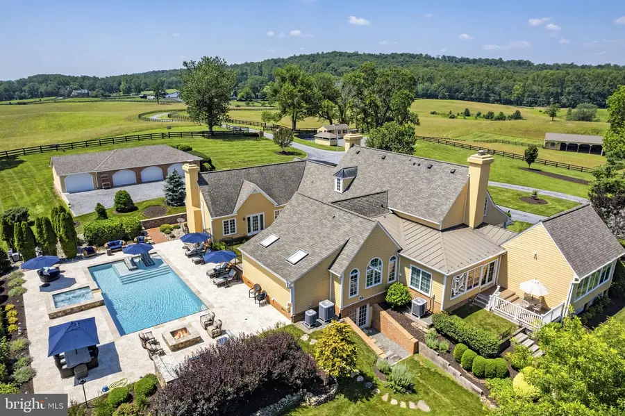 10590 Mountain Shadow Ln, Marshall, VA 20115 - #2