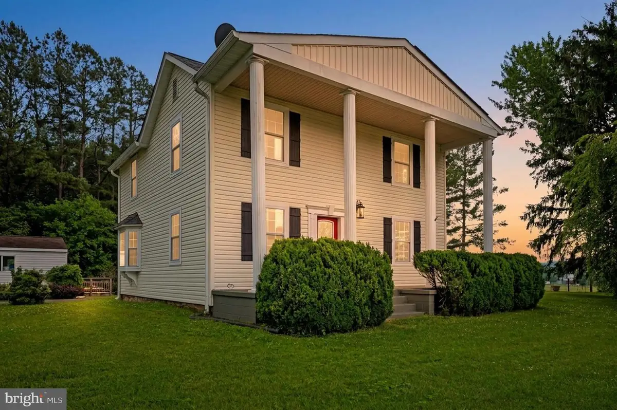 11119 Lees Mill Rd, Remington, VA 22734 - #1