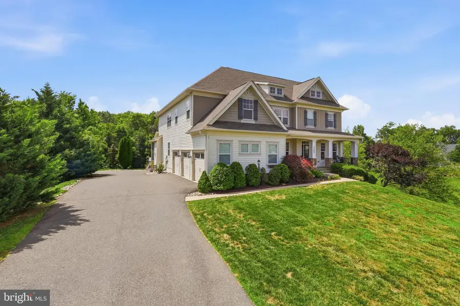 7547 Edington Dr, Warrenton, VA 20187 - #2