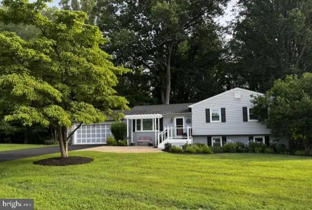 5576 Jaclyn Dr, Warrenton, VA 20187 - #2