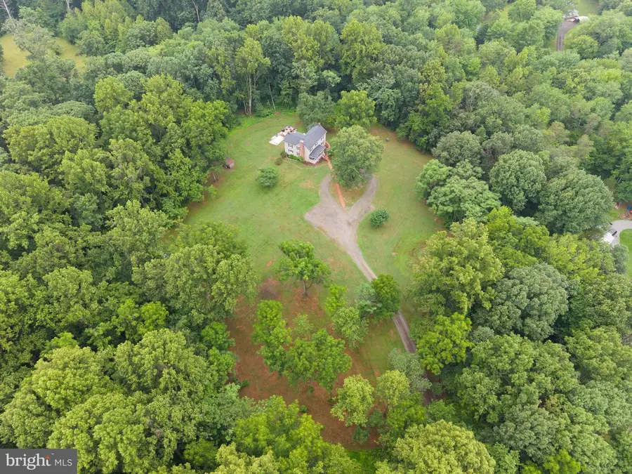 9565 Woodbrook Ln, Midland, VA 22728 - #2