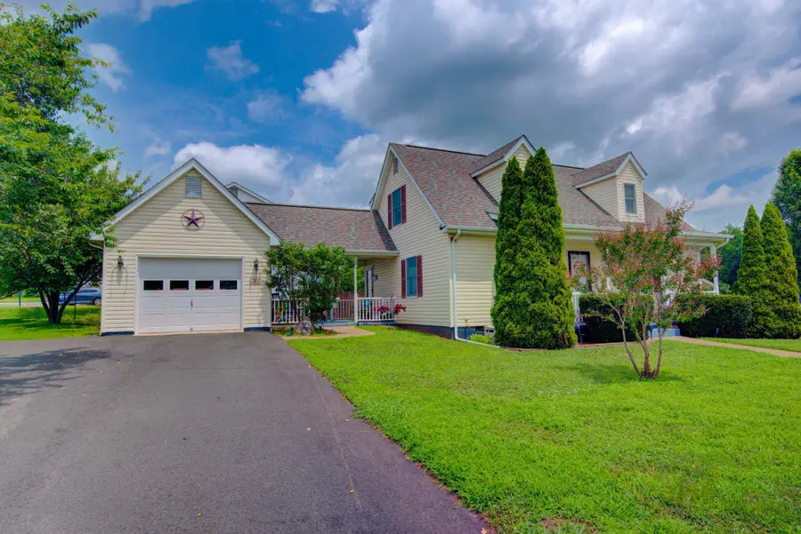 11747 Battle Ridge Dr, Remington, VA 22734 - #2