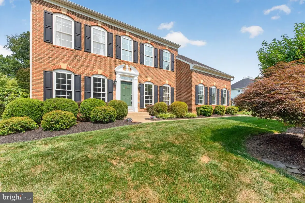 7114 New Kensington Ct, Warrenton, VA 20187 - #1