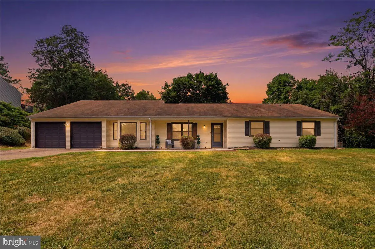 7434 Cedar Knolls Dr, Warrenton, VA 20187 - #1