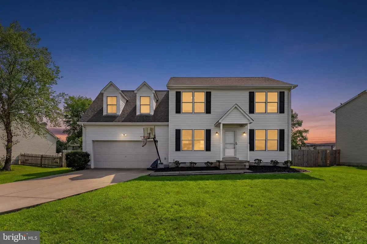 11291 Meadfield Dr, Bealeton, VA 22712 - #1