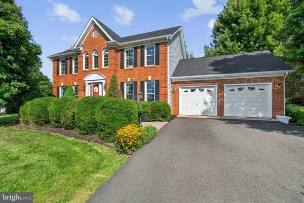 9903 Cobblestone Dr, WARRENTON, VA 20186