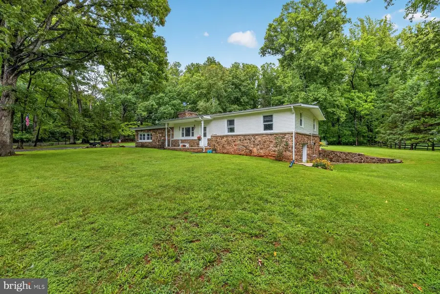 9383 Rogues Rd, Midland, VA 22728 - #2
