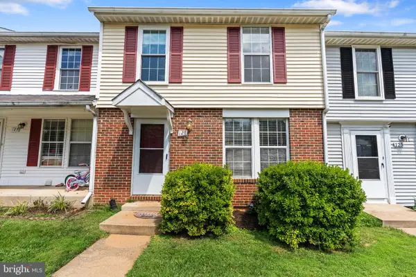 127 Split Oak St, WARRENTON, VA 20186
