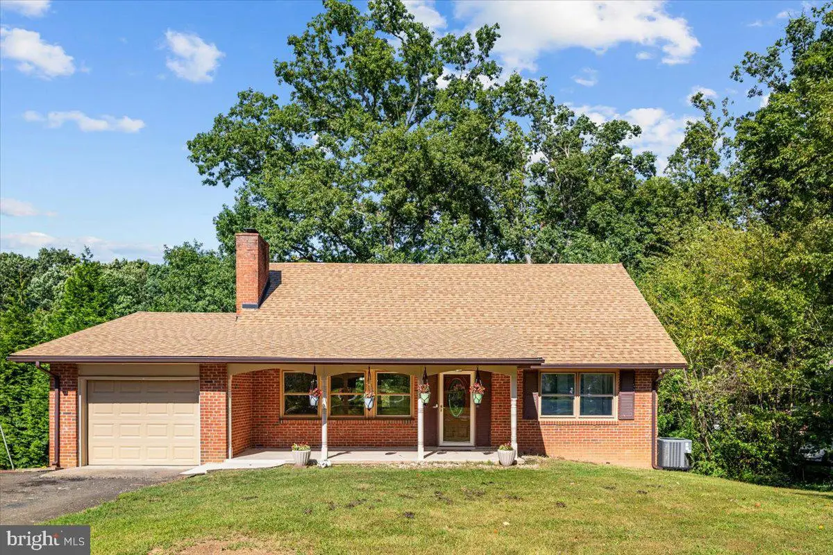 5124 Rock Springs Rd, Warrenton, VA 20187 - #1