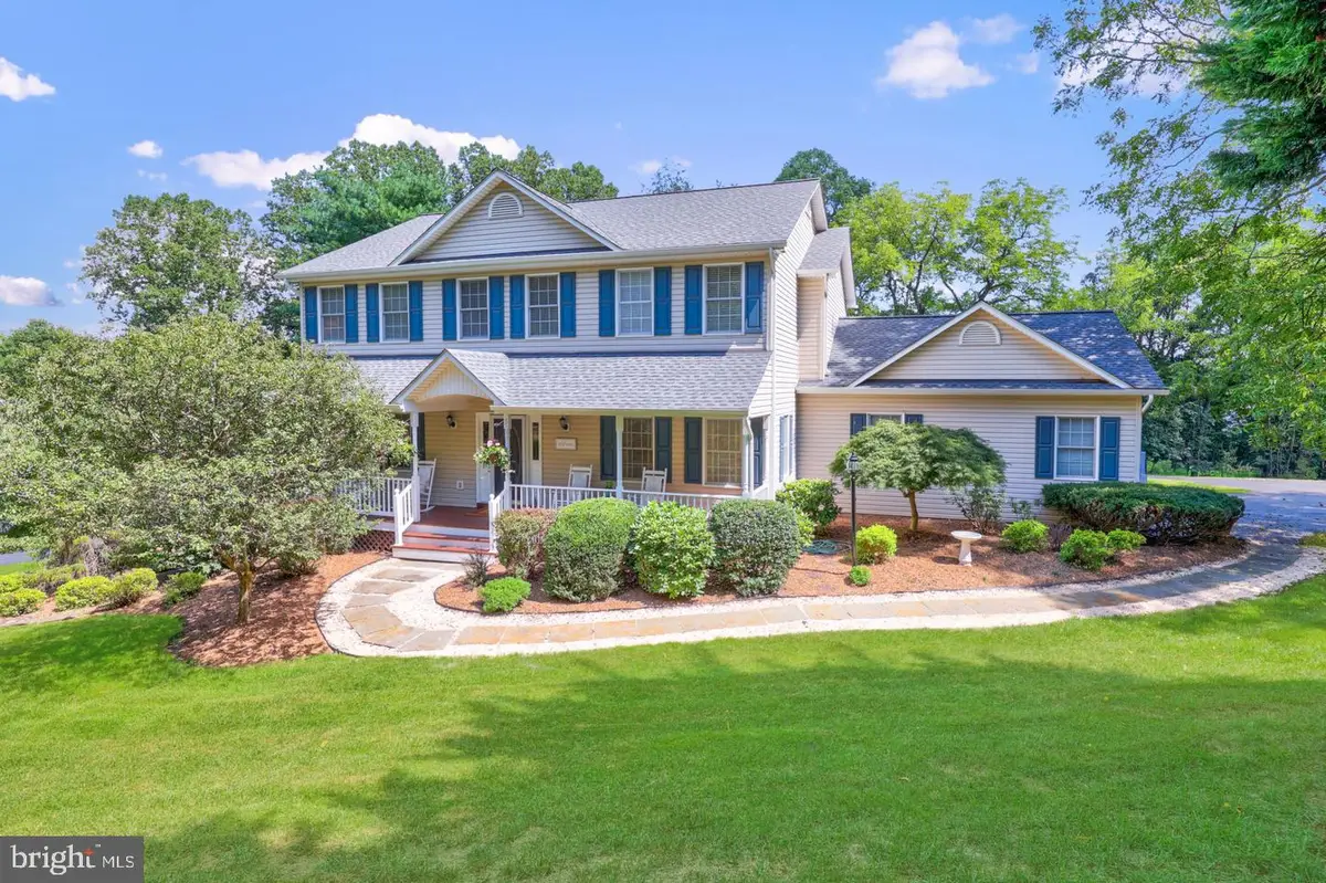 7067 Kelly Rd, Warrenton, VA 20187 - #1