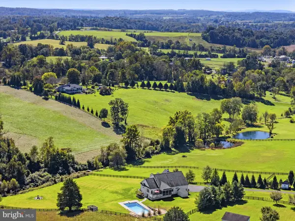 9593 Springs Rd, WARRENTON, VA 20186