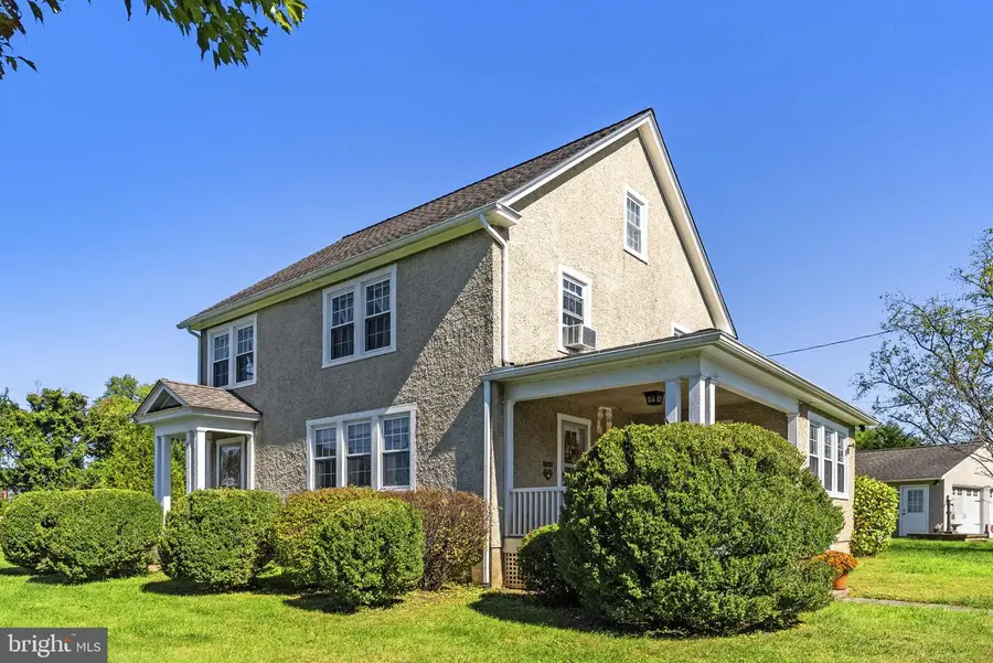 4251 Belvoir Rd, Marshall, VA 20115 - #3