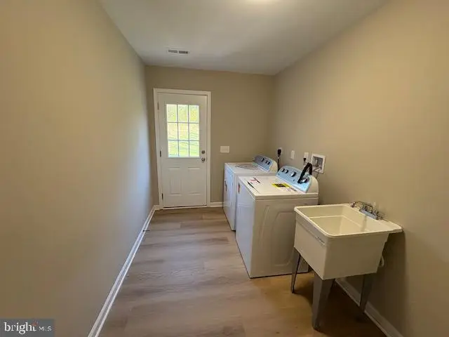 9478 Merrimac Ln, Marshall, VA 20115 - #3