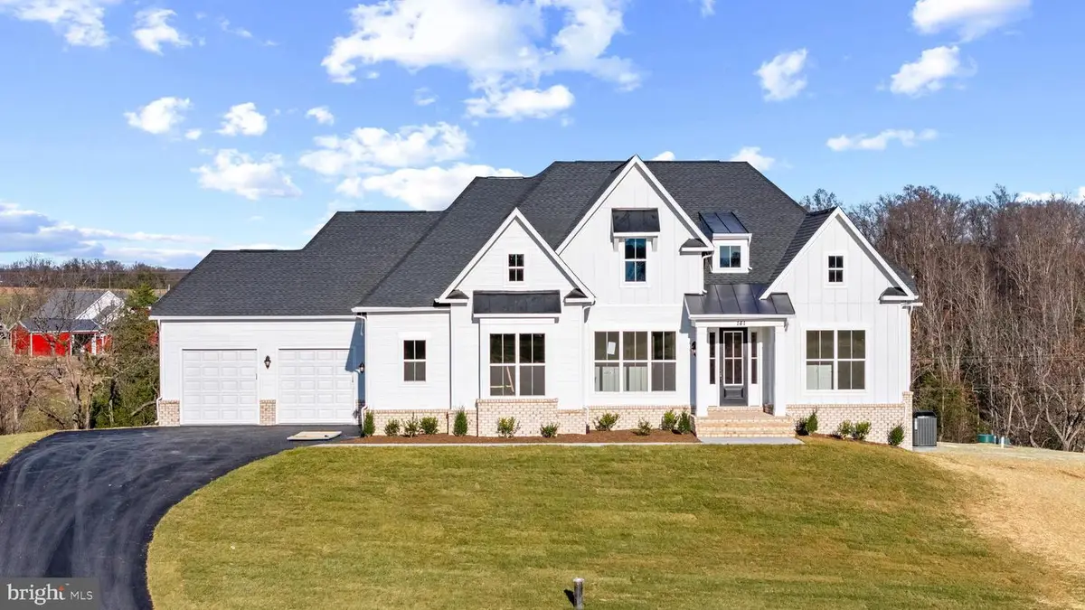 Red Oak Road, Cross Junction, VA 22625 - Image #1