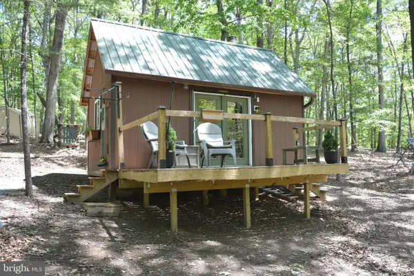 Files Chapel Dr, WINCHESTER, VA 22603