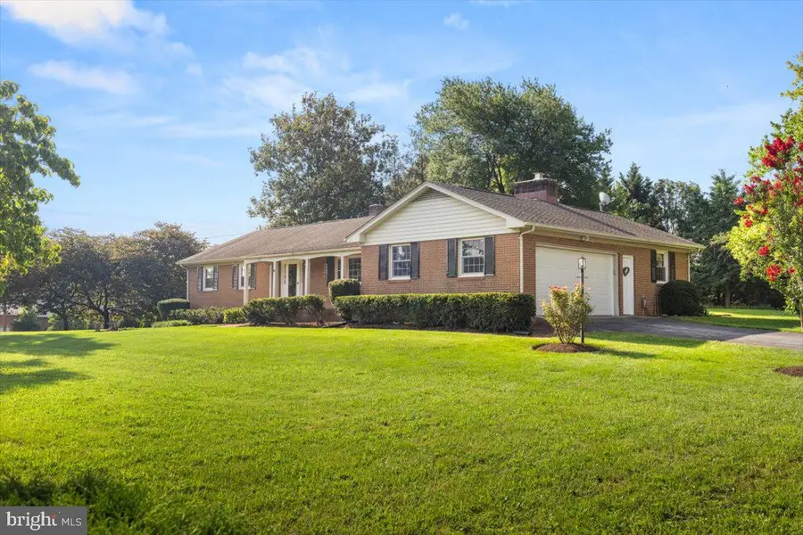 101 Dutton Pl, Winchester, VA 22601 - Image #2