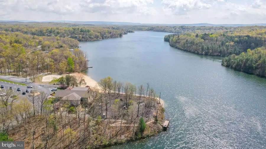 109 Sycamore Pl, Cross Junction, VA 22625 - #3