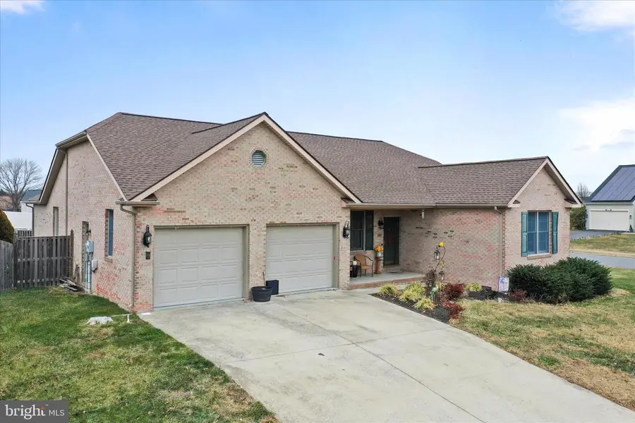 307 Craig Dr, Stephens City, VA 22655 - #2