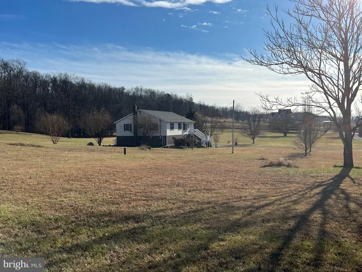 146 Beeler Ln, Winchester, VA 22603 - Image #1