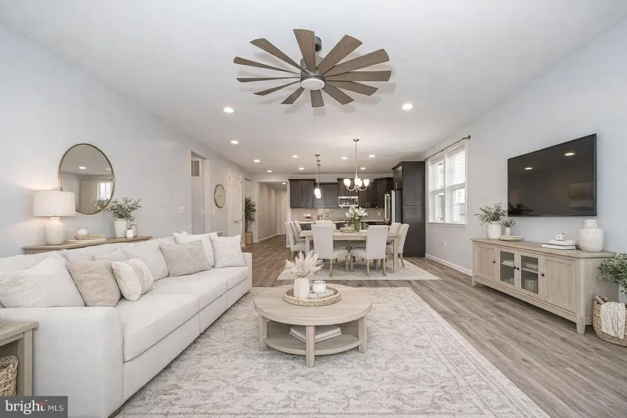 147 Westchester Dr, Stephens City, VA 22655 - #3