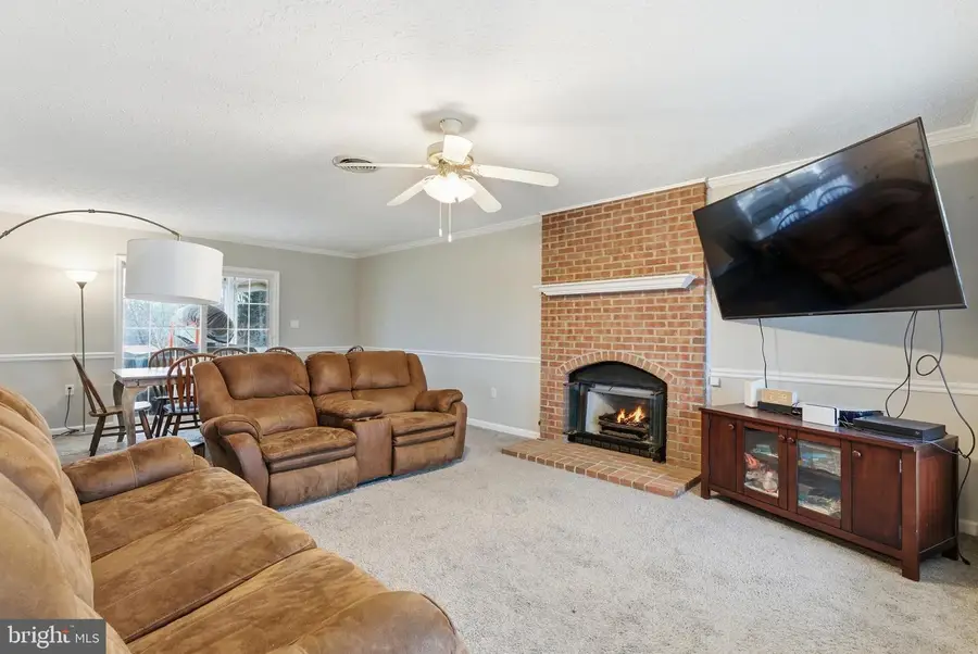 105 Driftwood Dr, Stephens City, VA 22655 - Image #3