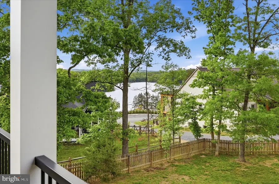516 Sleigh Dr, Cross Junction, VA 22625 - #3