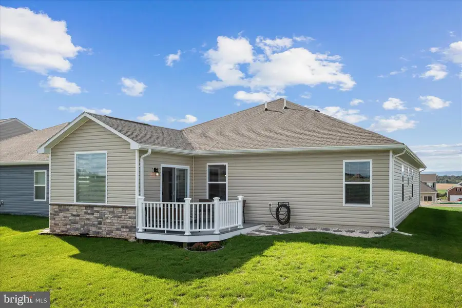 121 Grasmere St, Stephens City, VA 22655 - #2