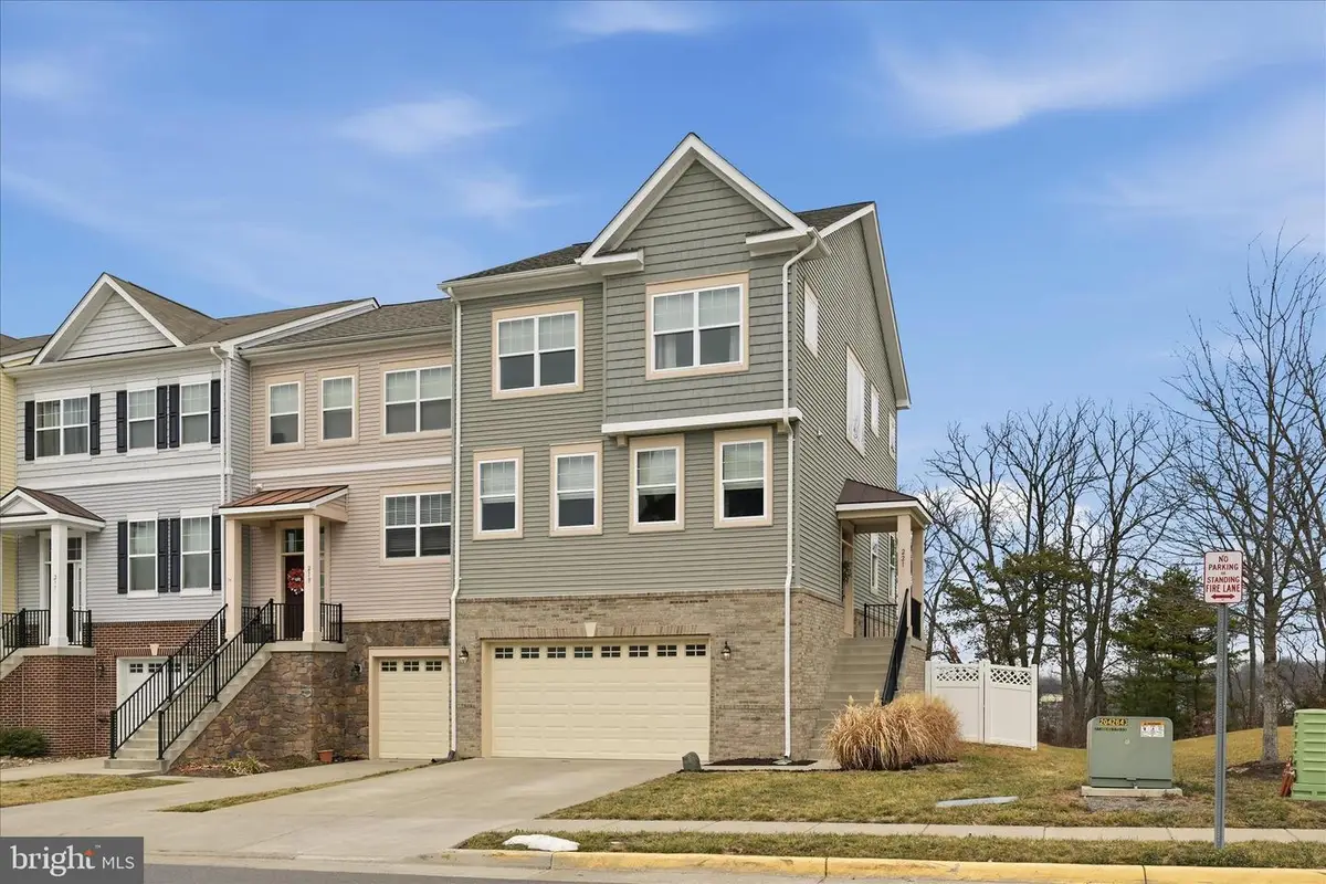 221 Cobble Stone Dr, Winchester, VA 22602 - #1