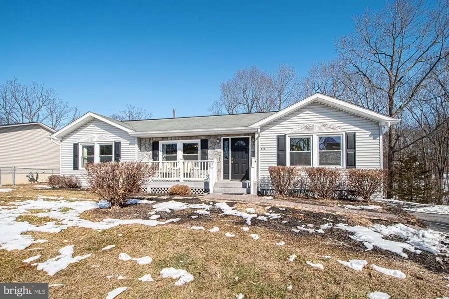 213 Woodrow Rd, Winchester, VA 22602 - #2