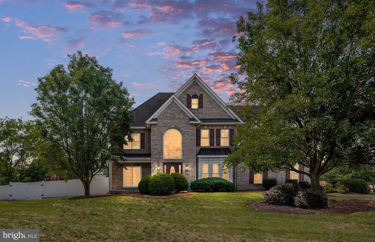 223 Fairfield Dr, Winchester, VA 22602 - #1