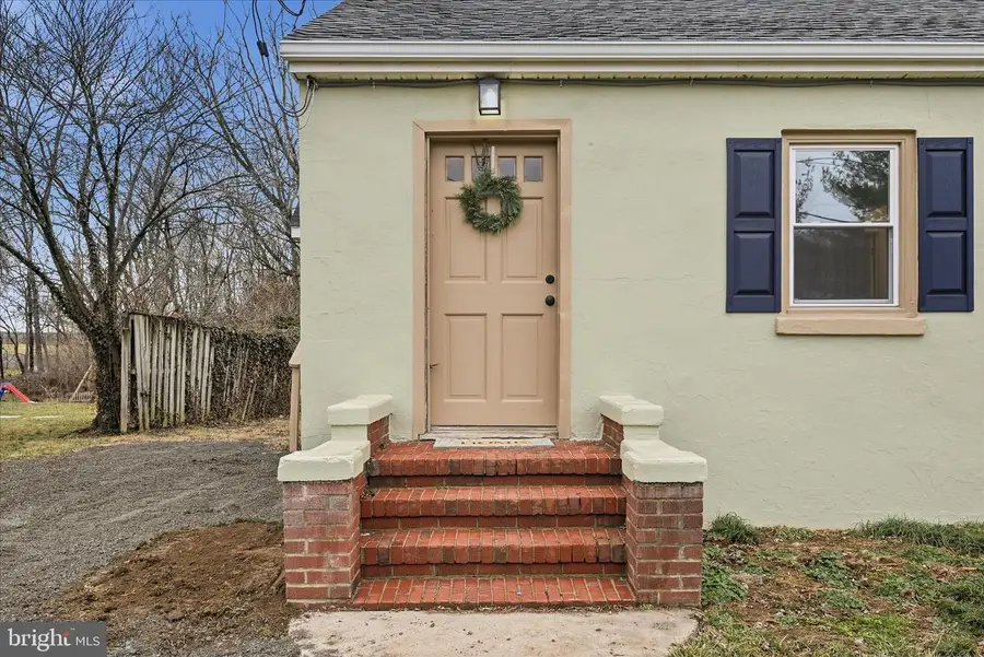 719 Smithfield Ave, Winchester, VA 22601 - #2