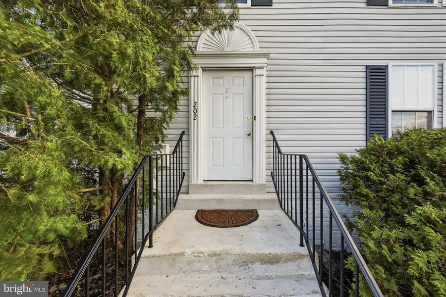 202 Emily Ln, Winchester, VA 22602 - #3