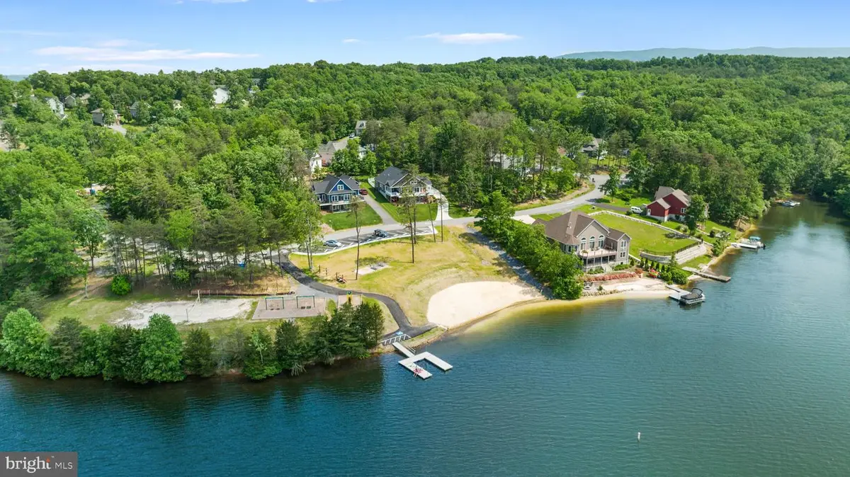 514 Sleigh Dr, Cross Junction, VA 22625 - #1