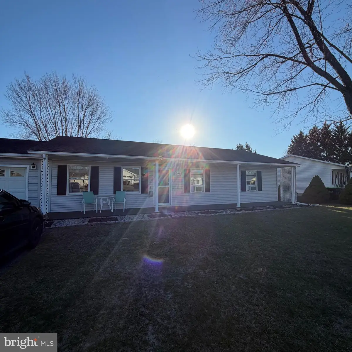 209 Somerset Dr, Stephens City, VA 22655 - #1