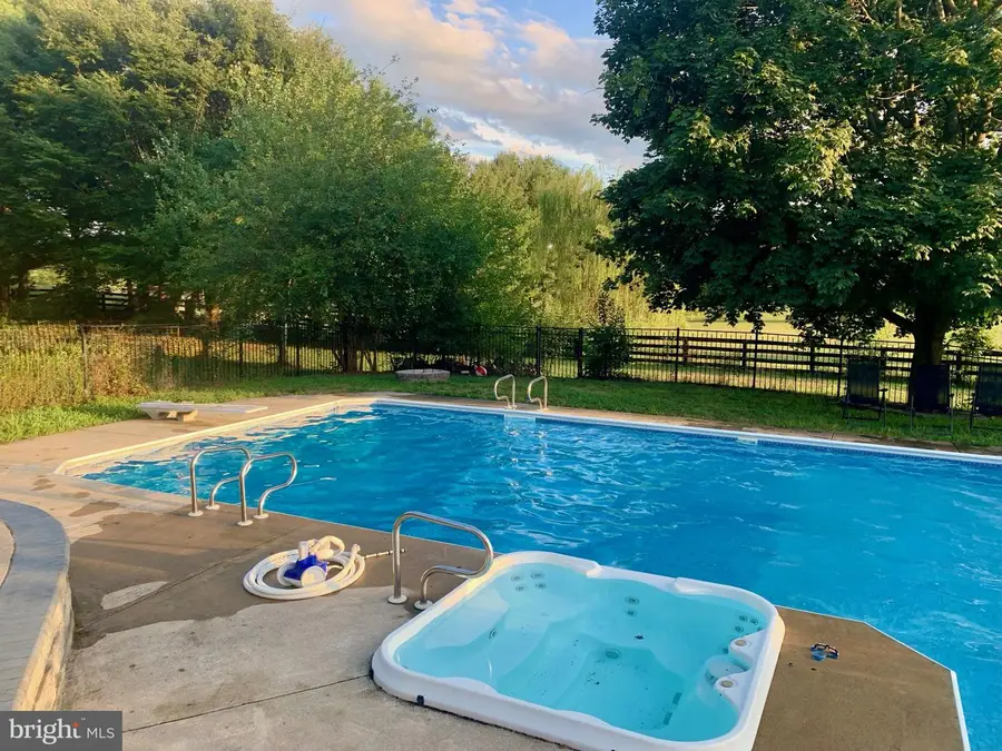 171 Laurel Grove Rd, Winchester, VA 22602 - #3