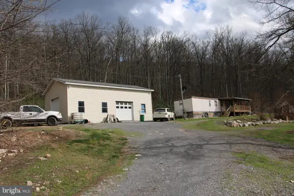 680 Sawlog Rd, GORE, VA 22637
