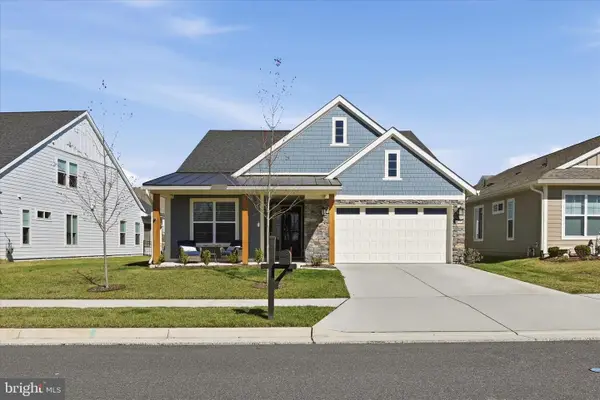 123 Cowbird St, LAKE FREDERICK, VA 22630