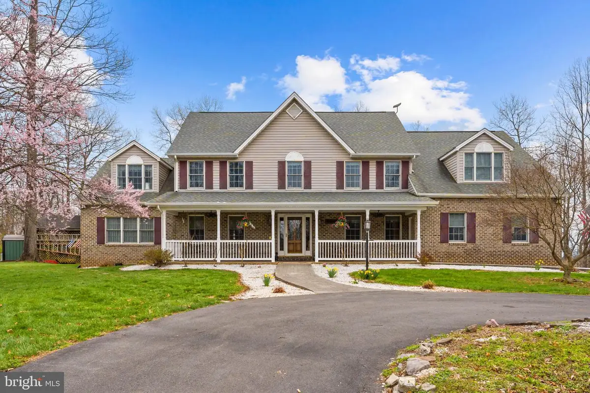 530 Laurel Grove Rd, Winchester, VA 22602 - #1