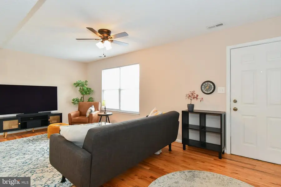 407 Emily Ln, Winchester, VA 22602 - #2