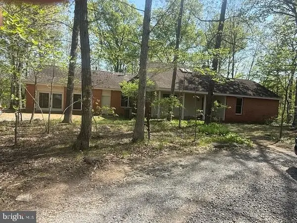 221 Settlers Ln, STEPHENSON, VA 22656