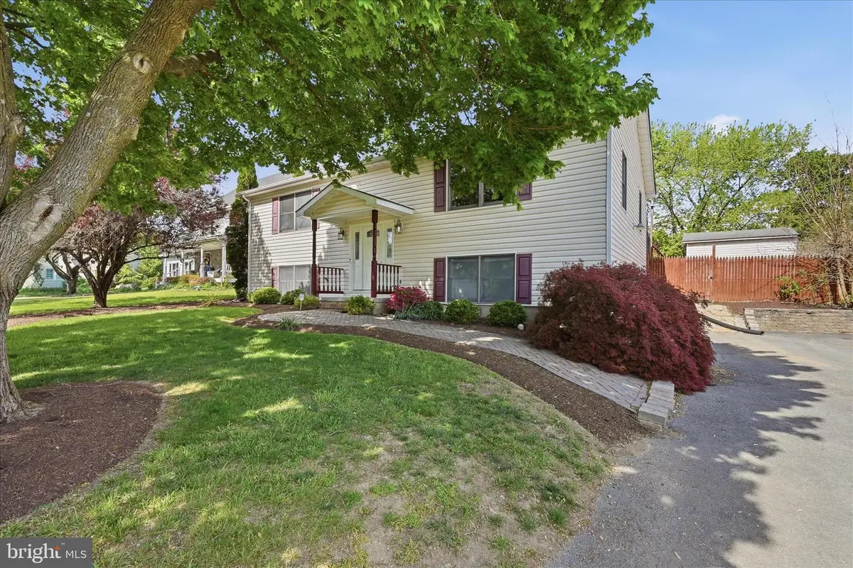 213 Killdeer Rd, Stephens City, VA 22655 - #1