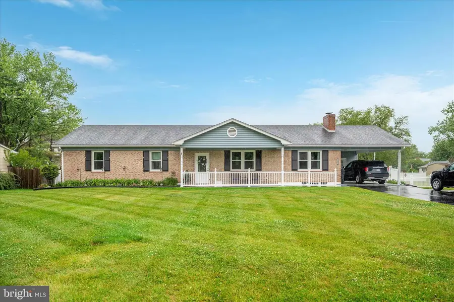 106 Essex Cir, Stephens City, VA 22655 - #2