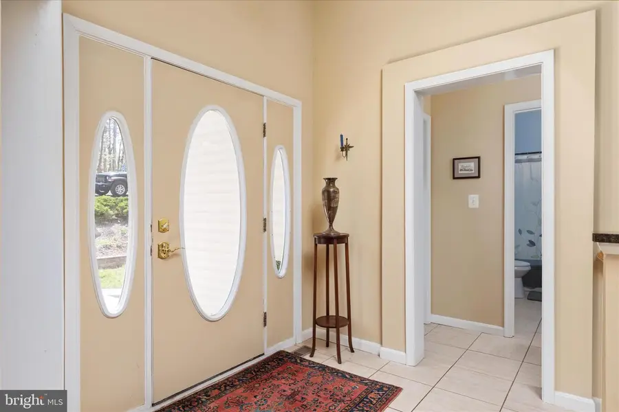 203 Northwood Cir, Cross Junction, VA 22625 - #3