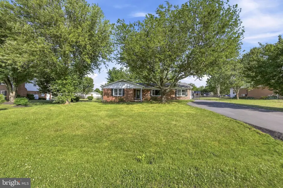 112 Lane St, Stephens City, VA 22655 - #3