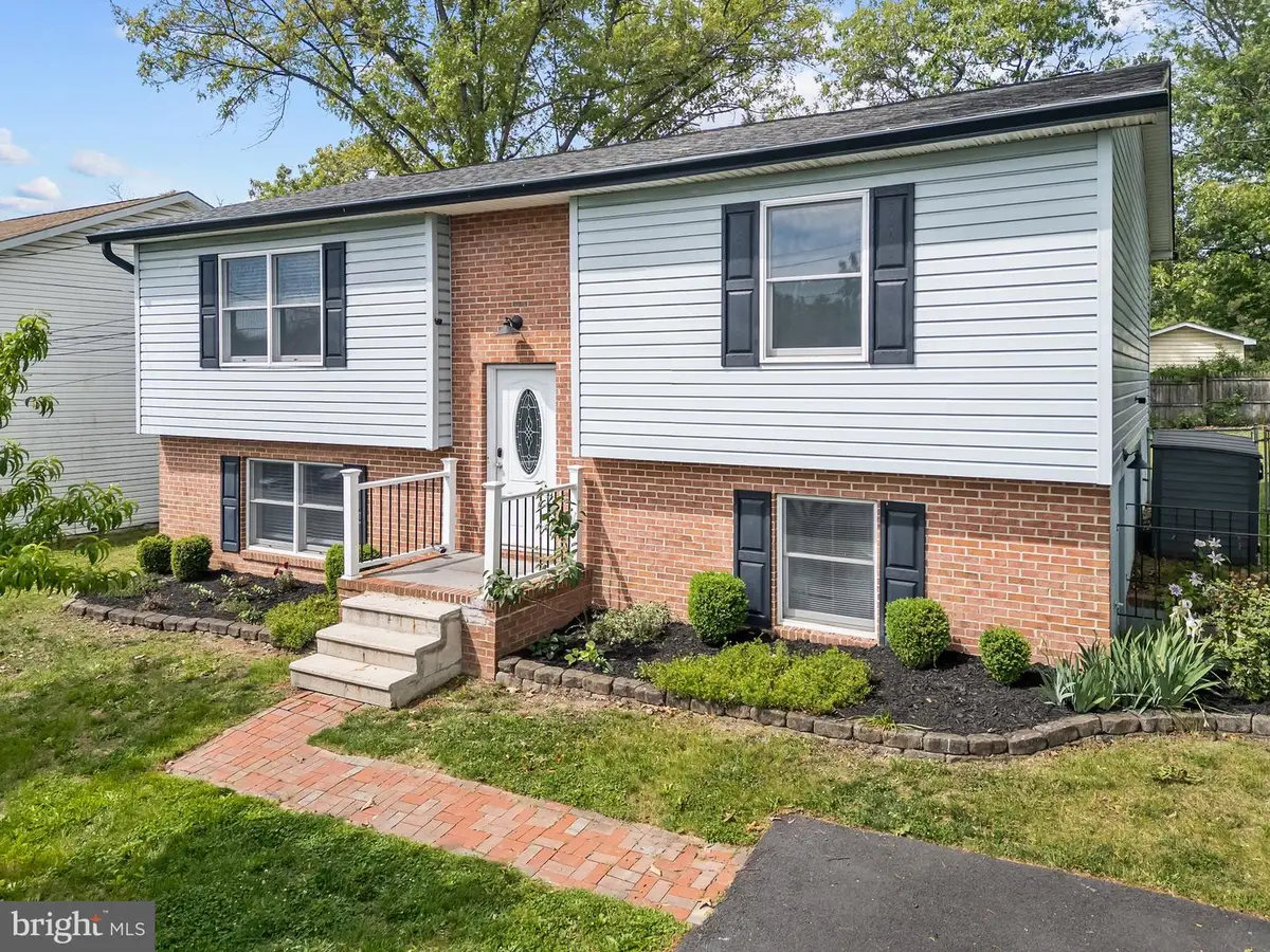 104 Van Buren Pl, Winchester, VA 22602 - #1