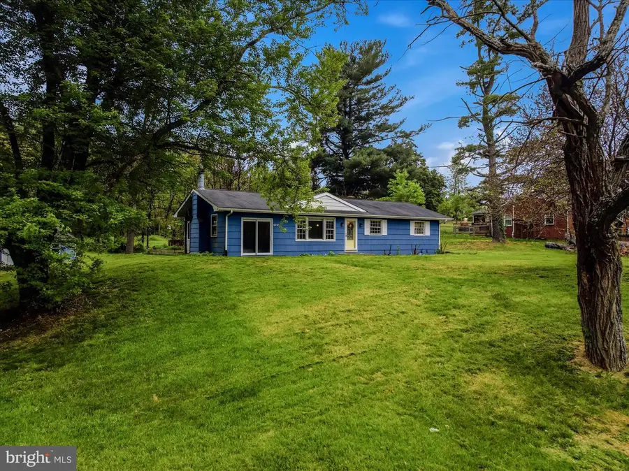 6717 Middle Rd, Middletown, VA 22645 - #3